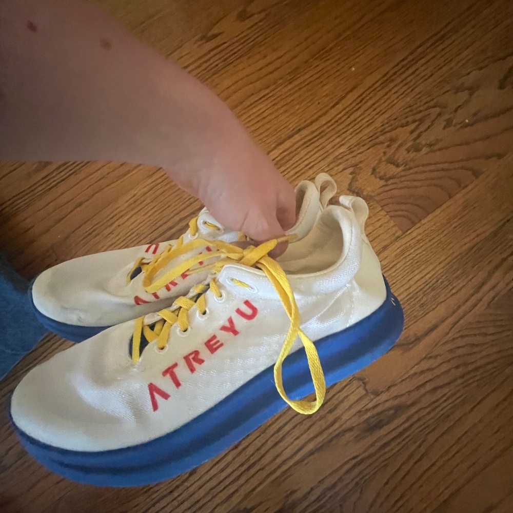 Atreyu The Base Model Running Shoe Size M7 W8.5